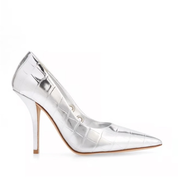 Burberry Shoes - Burberry Heels Aubri Pointy Silver Leather Pumps Women's Size 38